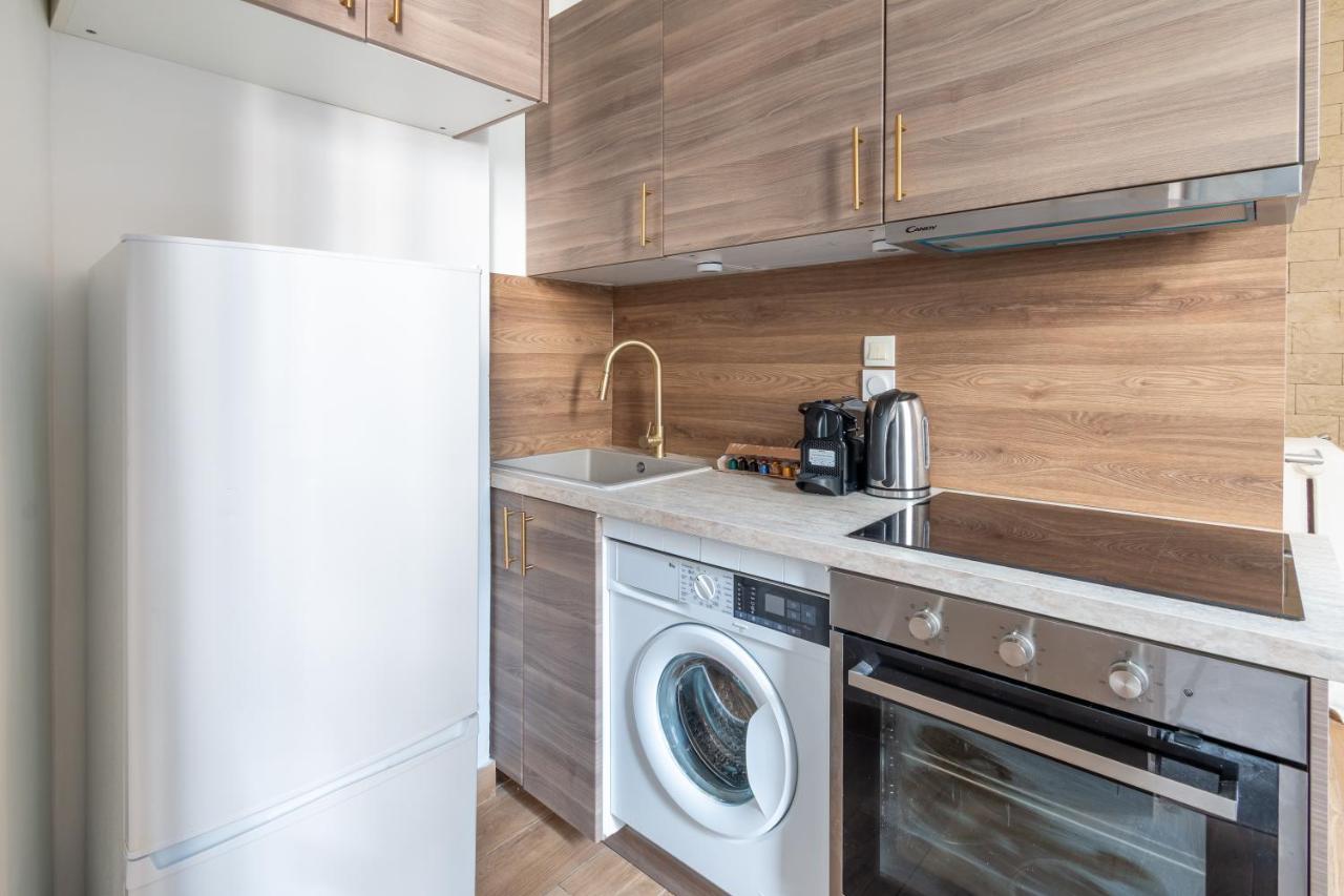 Appartement Metro Alexandre Dumas Paris Exterior photo